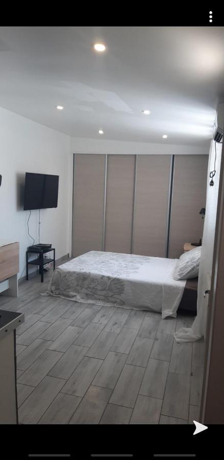La Nuit Etoilee Otel Marsilya Dış mekan fotoğraf